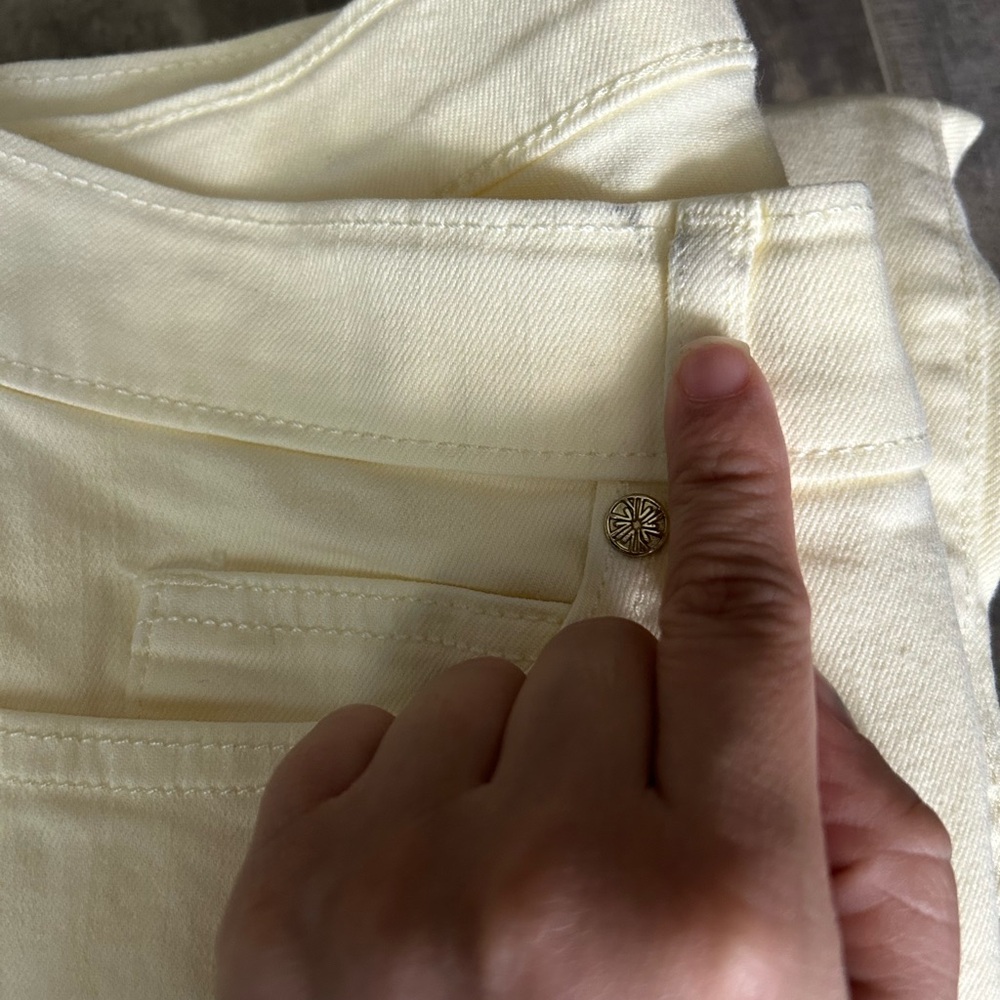 LILLY PULITZER SOUTH OCEAN HIGH RISE BUTTON FLY JEANS, LEMON MERINGUE YELLOW 2 - Picture 9 of 9